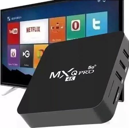 TV Box MXQ Pro 4K, μια συσκευή πολυμέσων που μετατρέπει την τηλεόραση σε έξυπνη τηλεόραση.